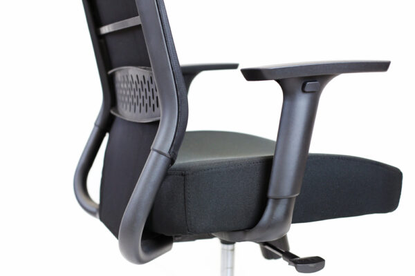 GOPZ-W13MBK ONYX Series Mesh Chair – Medium Back - Image 3